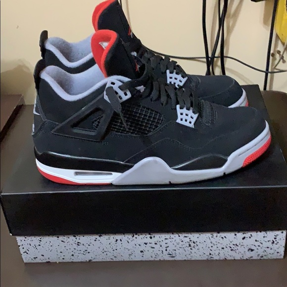 Air Jordan 4 Bred (2019): update, Photo, And Details - Otakukart News